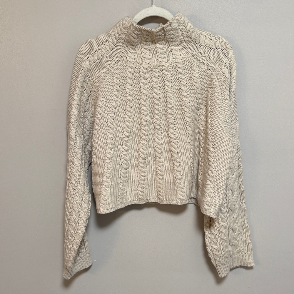Moon River Cable Knit Sweater Size S
